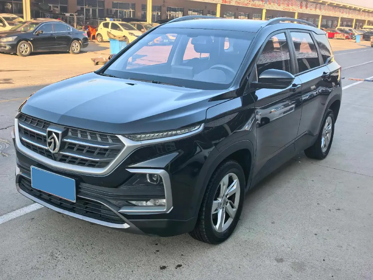 2018 BaoJun 530 1.5T 150HP L4 6MT