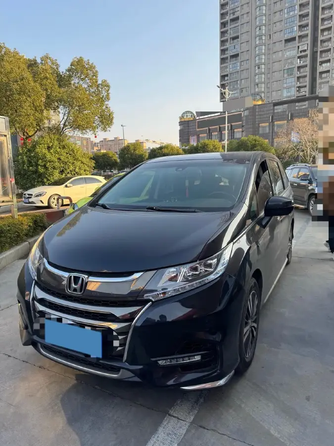 2021 Honda Odyssey 2.0L 146HP L4 E-CVT Hybrid