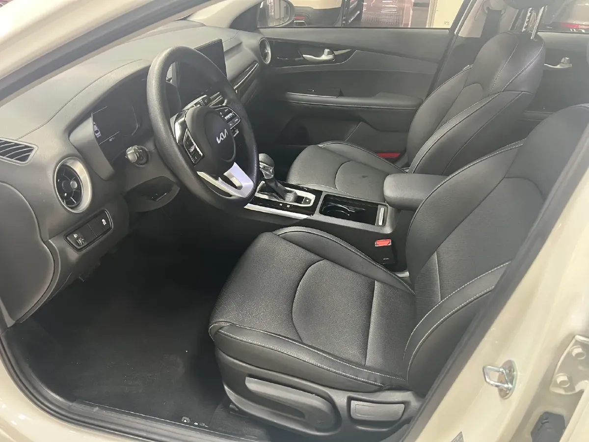 2021 Kia K3 1.5L 115HP L4 CVT,autocango,china used car exporter,china ev exporter,chinese used car exporter,chinese used ev exporter