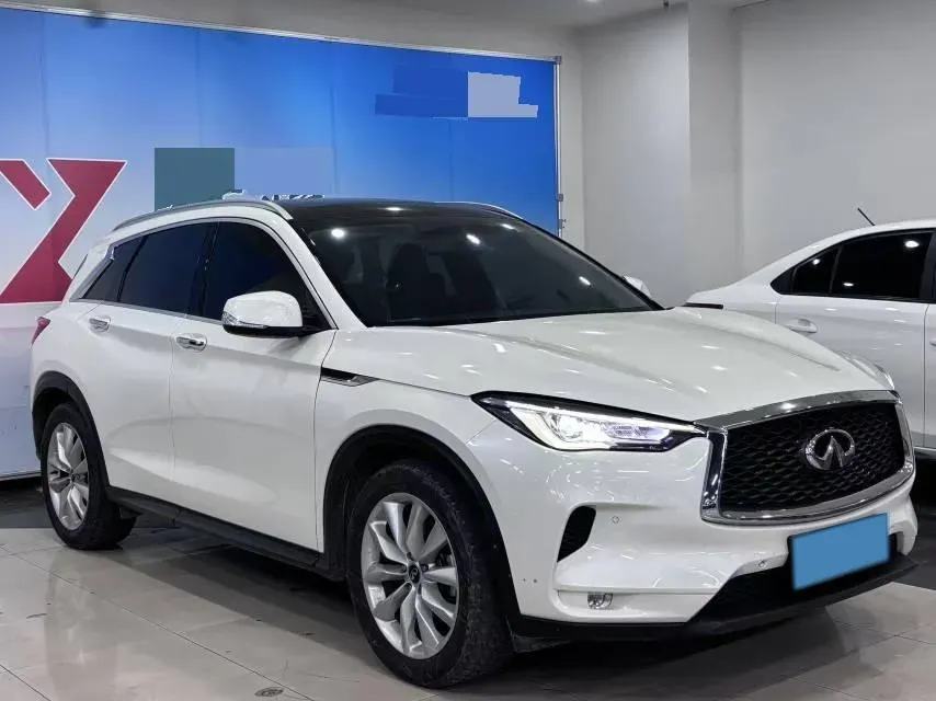 2018 Infiniti QX30 2.0T 211HP L4 7DCT,autocango,china used car exporter,china ev exporter,chinese used car exporter,chinese used ev exporter