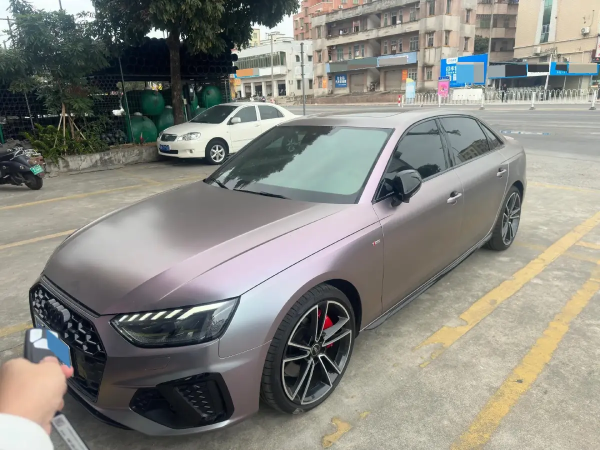 2025 Audi A4L 2.0T 245HP L4 7DCT