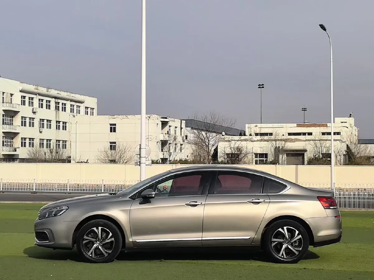 2017 Citroen C5 1.6T 167HP L4 6AT,autocango,china used car exporter,china ev exporter,chinese used car exporter,chinese used ev exporter