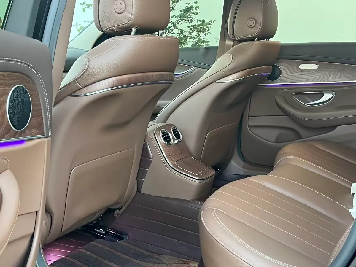 2022 Mercedes-Benz E Class 2.0T 197HP L4 9AT,autocango,china used car exporter,china ev exporter,chinese used car exporter,chinese used ev exporter