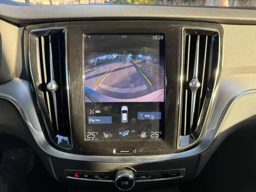 2020 Volvo V60 2.0T 254HP L4 8AT,autocango,china used car exporter,china ev exporter,chinese used car exporter,chinese used ev exporter