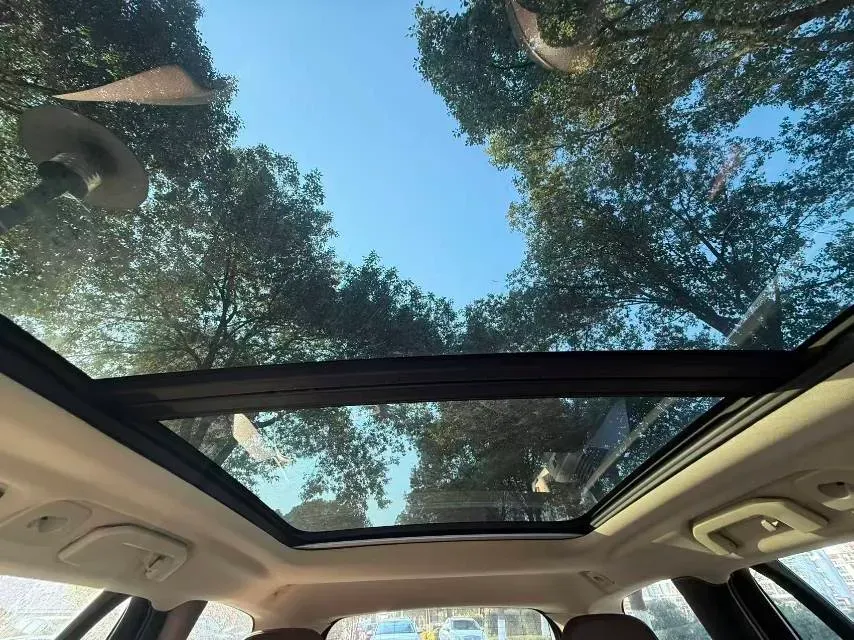 2020 Volvo V60 2.0T 254HP L4 8AT,autocango,china used car exporter,china ev exporter,chinese used car exporter,chinese used ev exporter