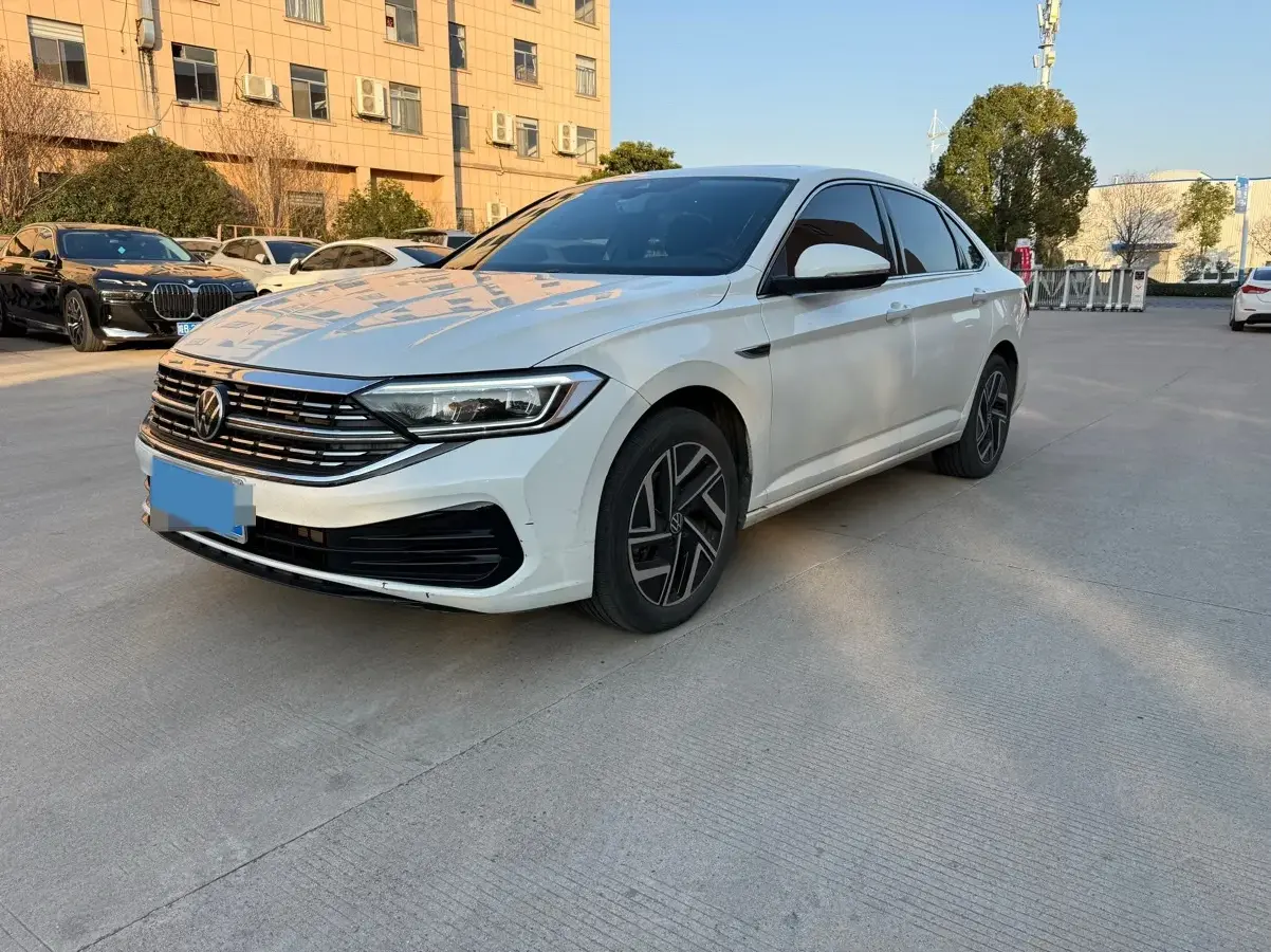 2023 Volkswagen Sagitar 1.4T 150HP L4 7DCT