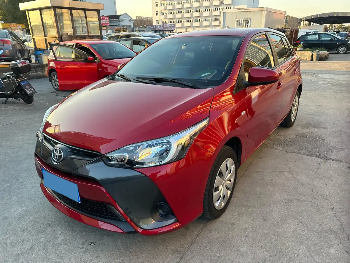 2020 Toyota Yaris L 1.5L 110HP L4 CVT