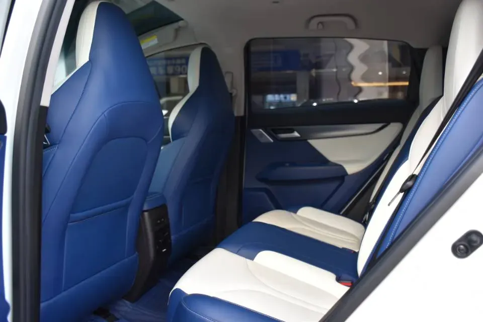 2021 JAC Refine L6 MAX 2.0T 184HP L4 6DCT,autocango,china used car exporter,china ev exporter,chinese used car exporter,chinese used ev exporter