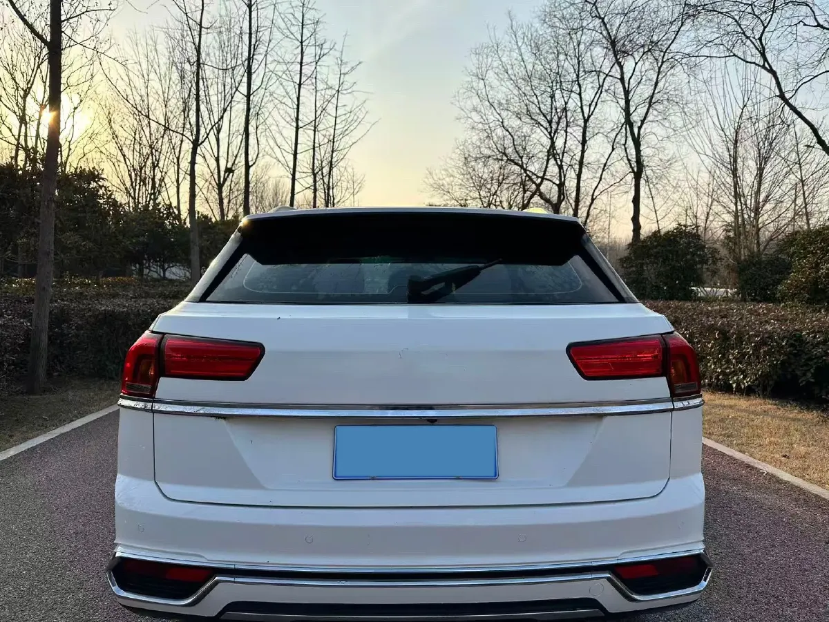 2017 Zotye Damy X7 1.8T 177HP L4 5MT,autocango,china used car exporter,china ev exporter,chinese used car exporter,chinese used ev exporter