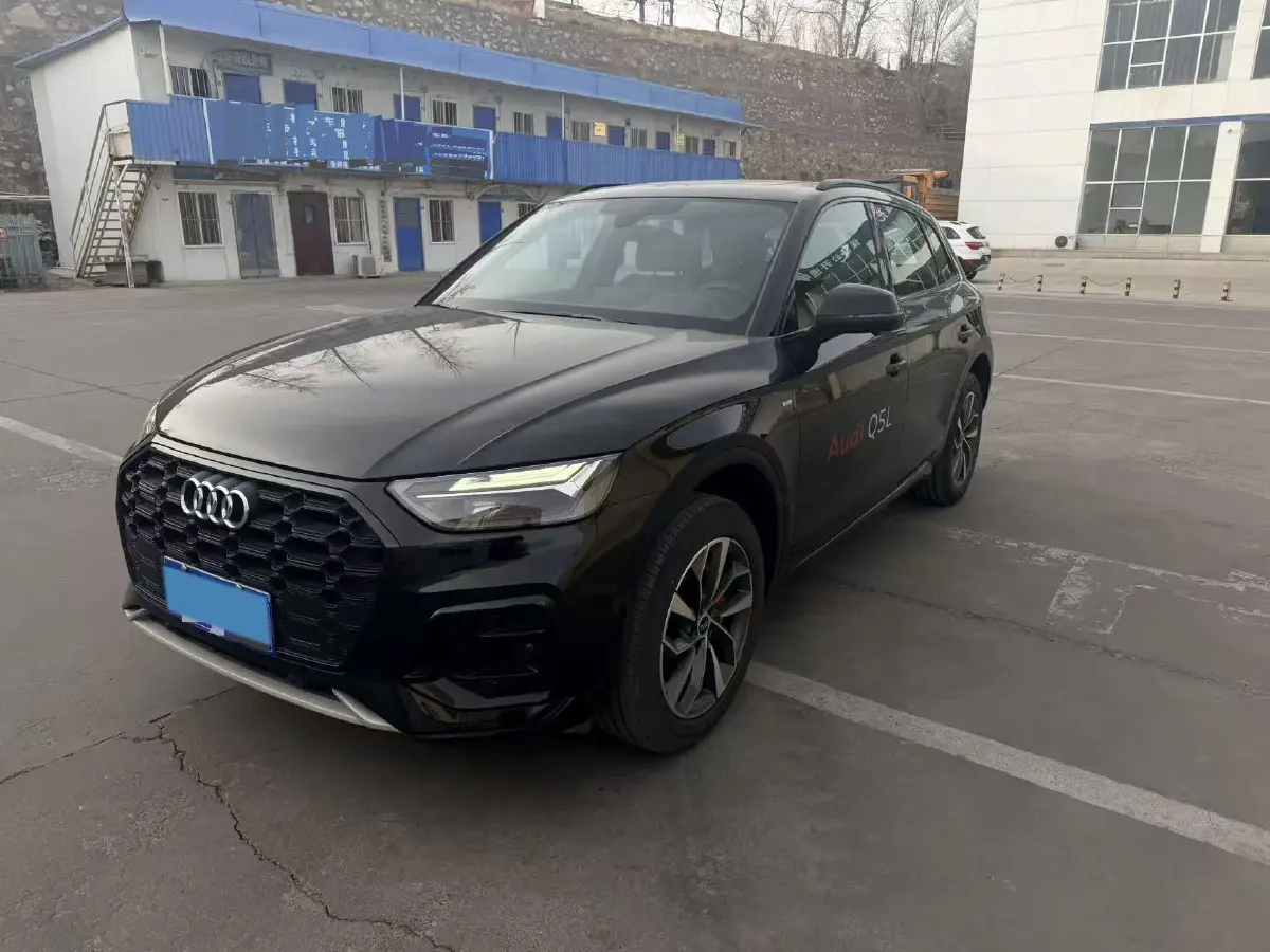 2024 Audi Q5L 2.0T 245HP L4 7DCT