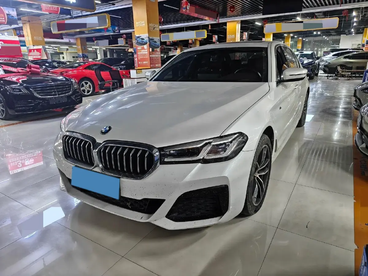 2022 BMW 5 Series 2.0T 184HP L4 8AT