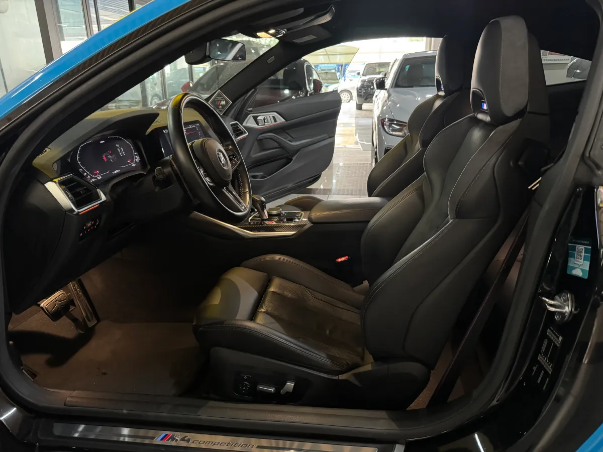 2021 BMW M4 3.0T 510HP L6 8AT,autocango,china used car exporter,china ev exporter,chinese used car exporter,chinese used ev exporter