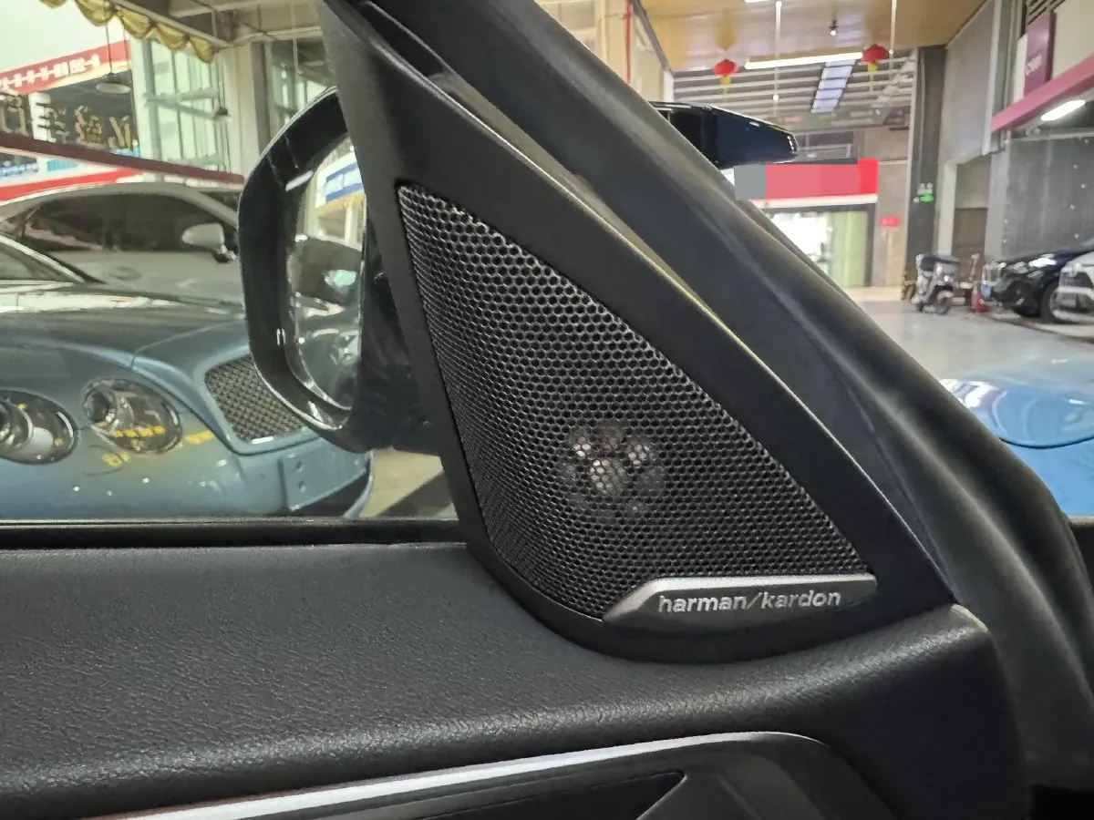 2021 BMW M4 3.0T 510HP L6 8AT,autocango,china used car exporter,china ev exporter,chinese used car exporter,chinese used ev exporter