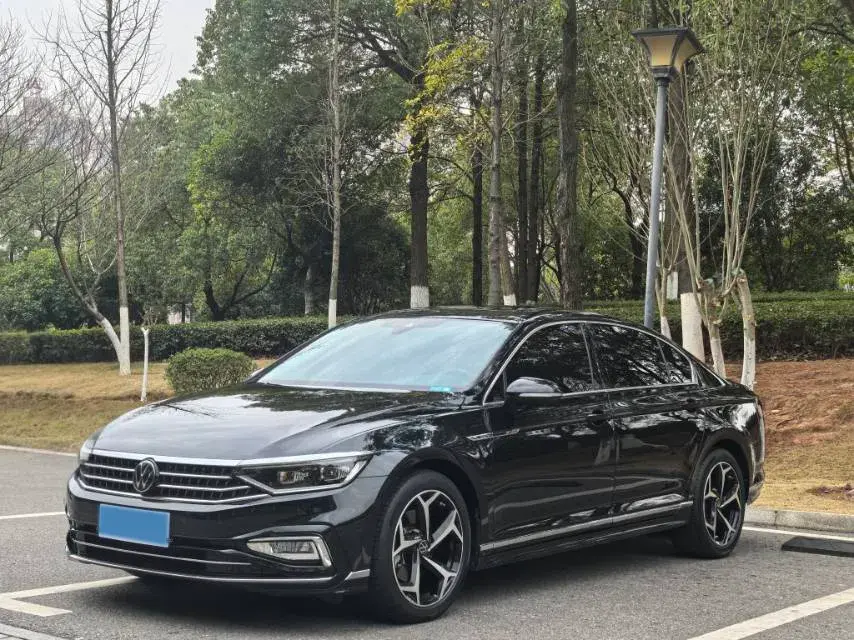2023 Volkswagen Magotan 2.0T 186HP L4 7DCT