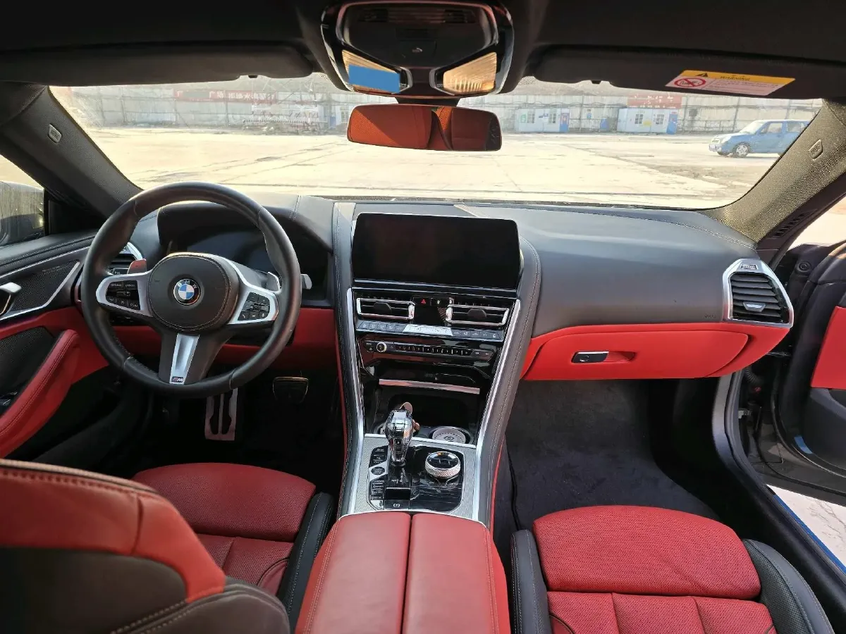 2022 BMW 8 Series 3.0T 333HP L6 8AT,autocango,china used car exporter,china ev exporter,chinese used car exporter,chinese used ev exporter