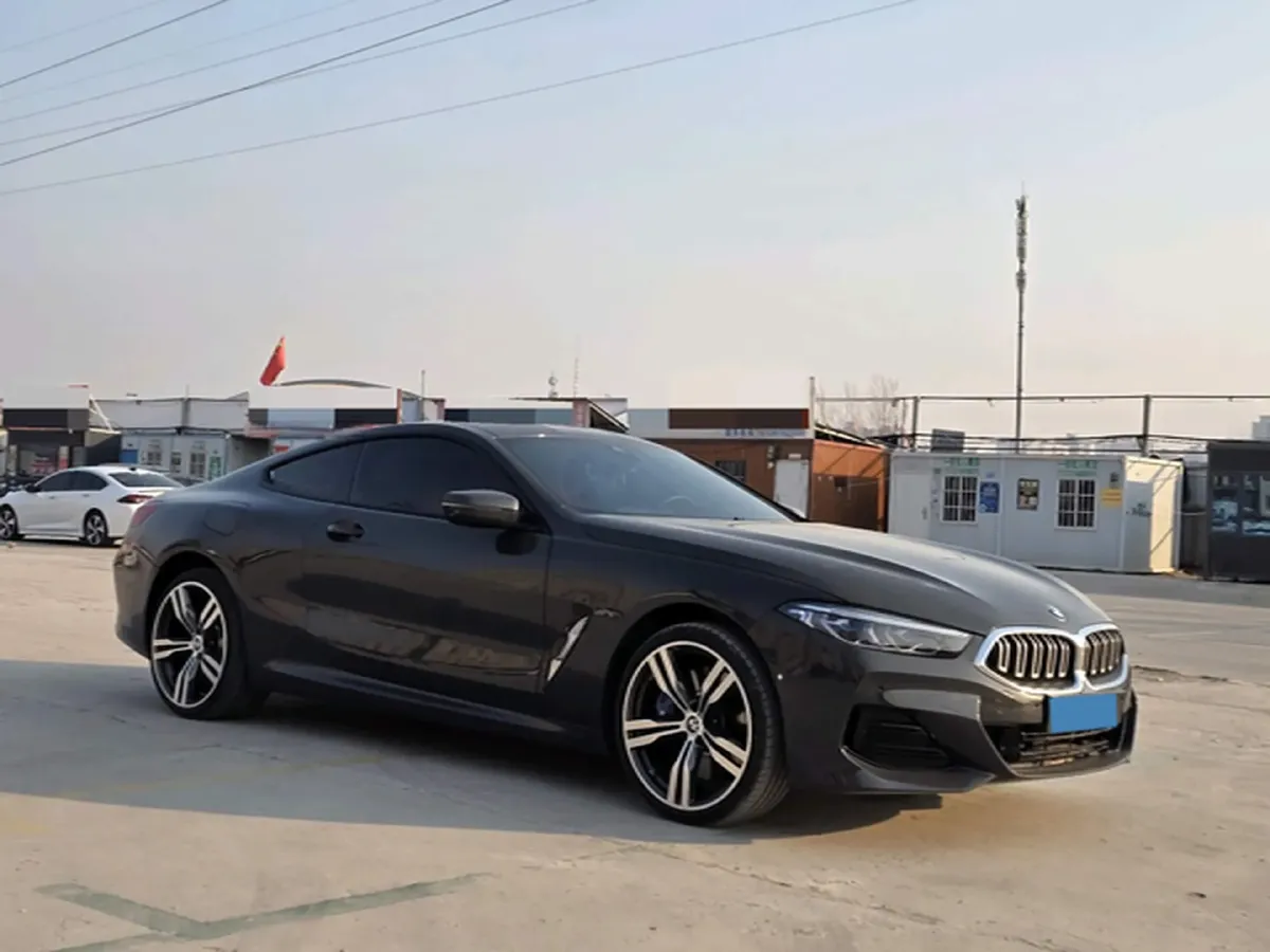 2022 BMW 8 Series 3.0T 333HP L6 8AT,autocango,china used car exporter,china ev exporter,chinese used car exporter,chinese used ev exporter