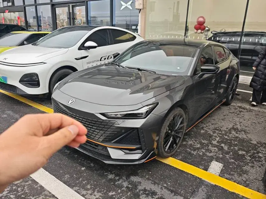 2023 ChangAn UNI-V 1.5T 188HP L4 7DCT