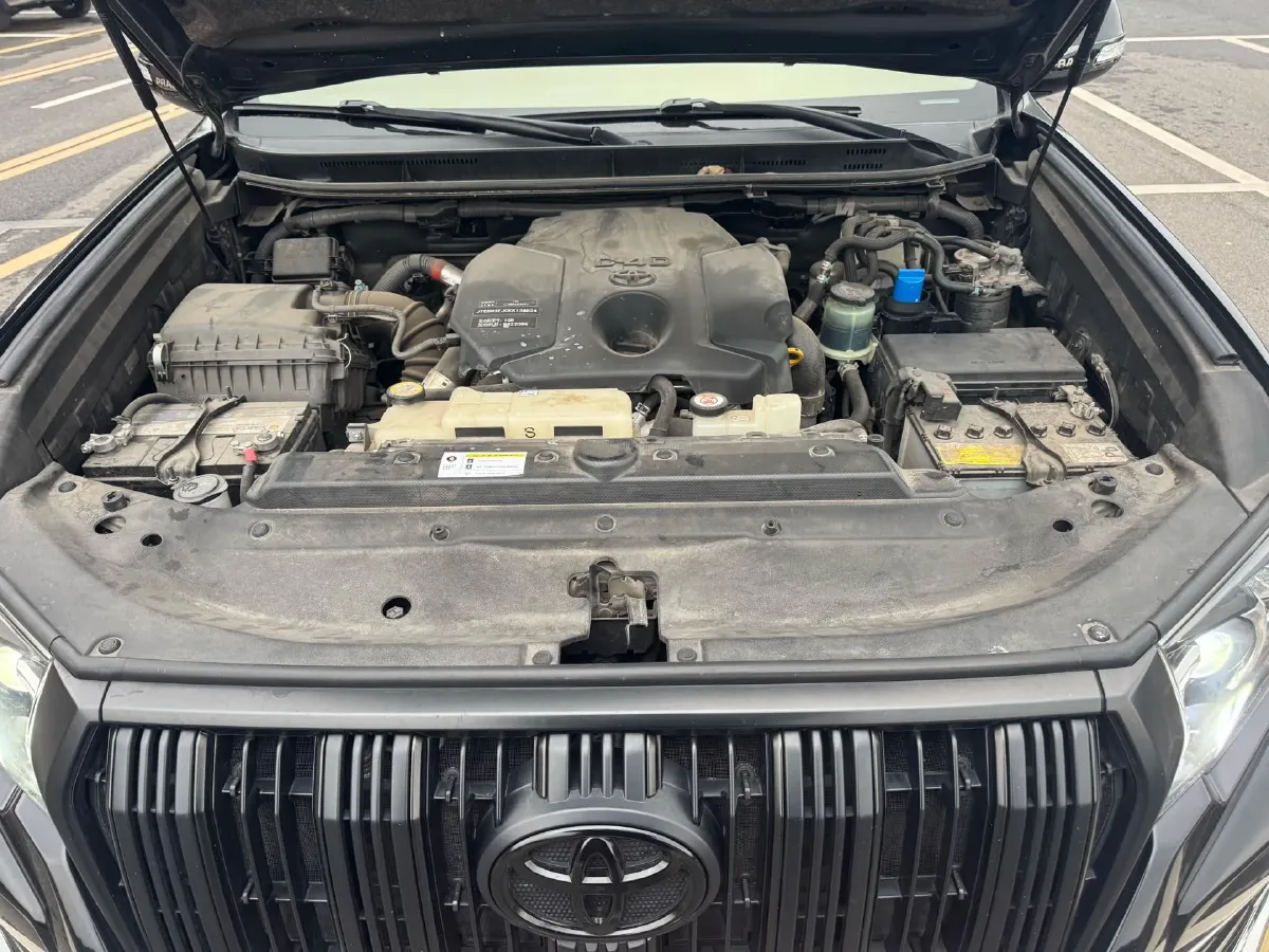 2020 Toyota Yaris 1.6T 261HP L3 6MT,autocango,china used car exporter,china ev exporter,chinese used car exporter,chinese used ev exporter