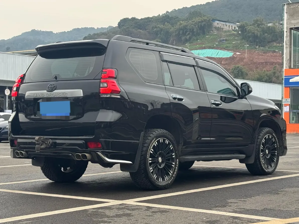 2020 Toyota Yaris 1.6T 261HP L3 6MT,autocango,china used car exporter,china ev exporter,chinese used car exporter,chinese used ev exporter