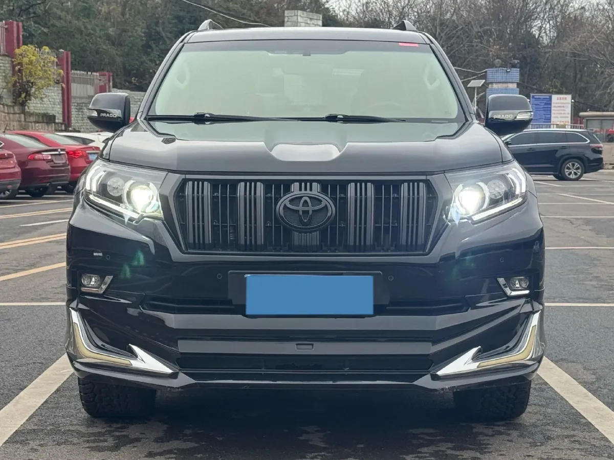 2020 Toyota Yaris 1.6T 261HP L3 6MT,autocango,china used car exporter,china ev exporter,chinese used car exporter,chinese used ev exporter