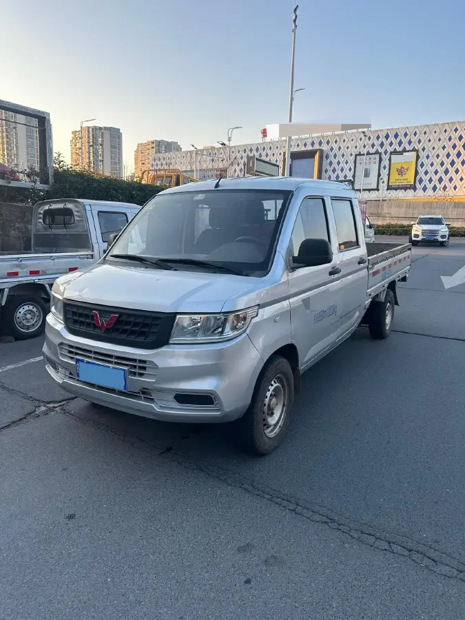 2019 WuLing RongGuang New Truck 1.5L 107HP L4 5MT
