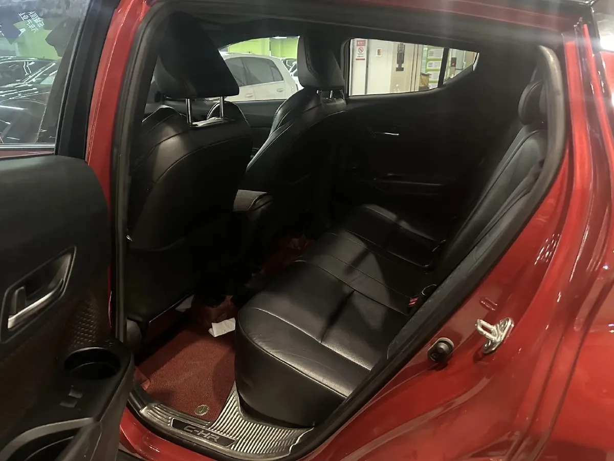 2020 Toyota C-HR EV BEV 54.3KWH,autocango,china used car exporter,china ev exporter,chinese used car exporter,chinese used ev exporter