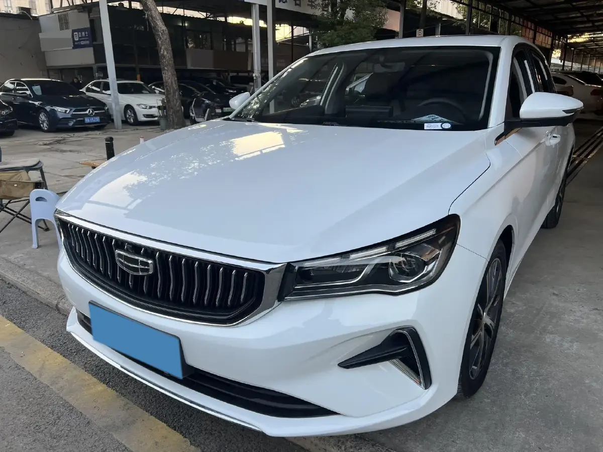 2022 Geely Emgrand 1.5L 114HP L4 CVT