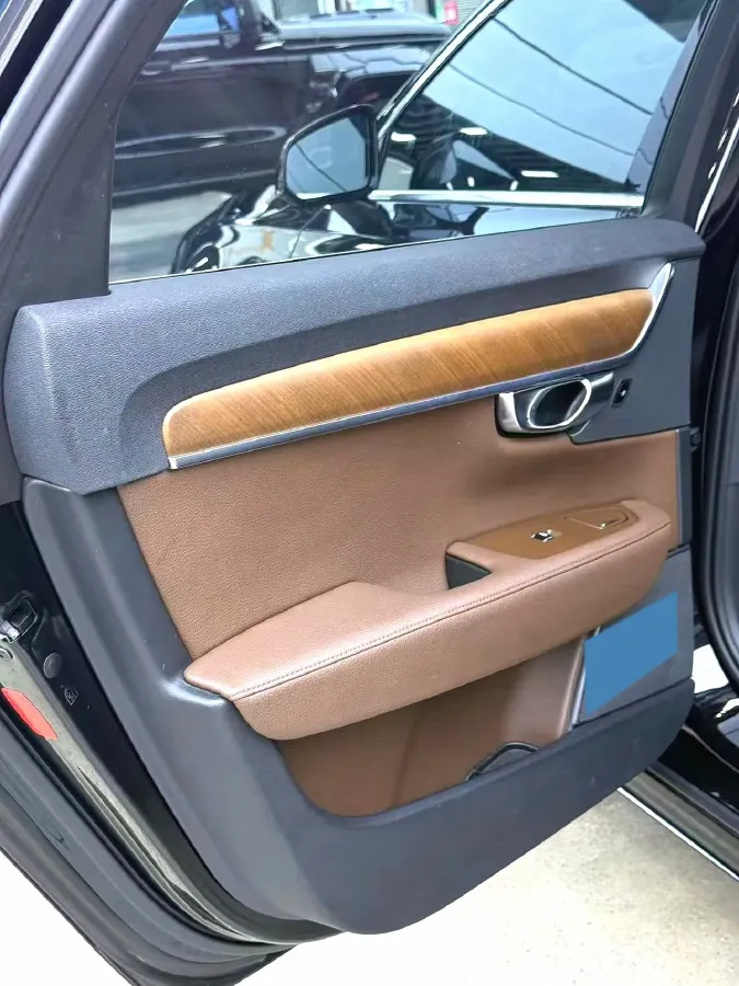 2021 Volvo S90 PHEV 2.0T 303HP L4 8AT PHEV 11.6KWH,autocango,china used car exporter,china ev exporter,chinese used car exporter,chinese used ev exporter