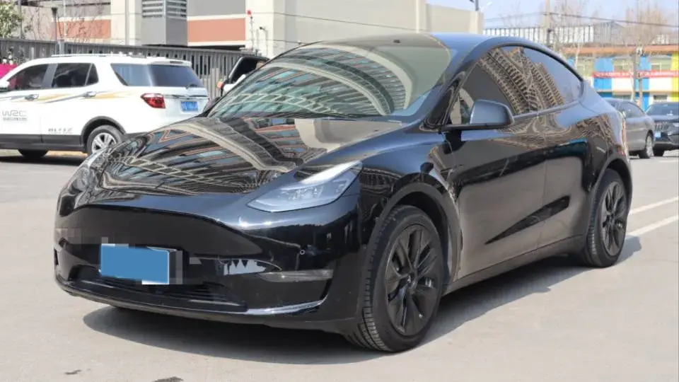 2022 Tesla Model Y BEV 60KWH