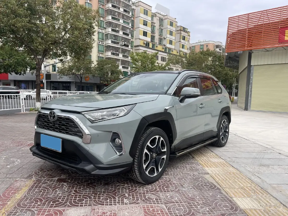 2020 Toyota RAV4 2.0L 171HP L4 CVT