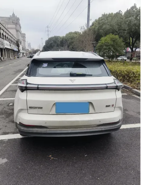 2022 Venucia Grand V 1.5T 190HP L4 7DCT,autocango,china used car exporter,china ev exporter,chinese used car exporter,chinese used ev exporter