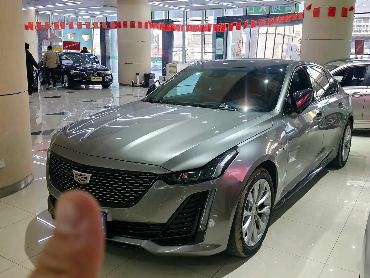 2021 Cadillac CT5 2.0T 237HP L4 10AT