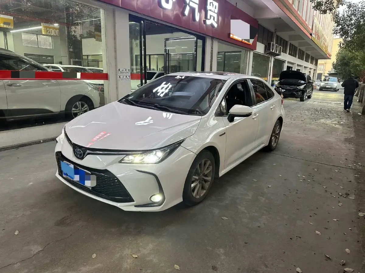 2023 Toyota Corolla 1.8L 98HP L4 E-CVT Hybrid
