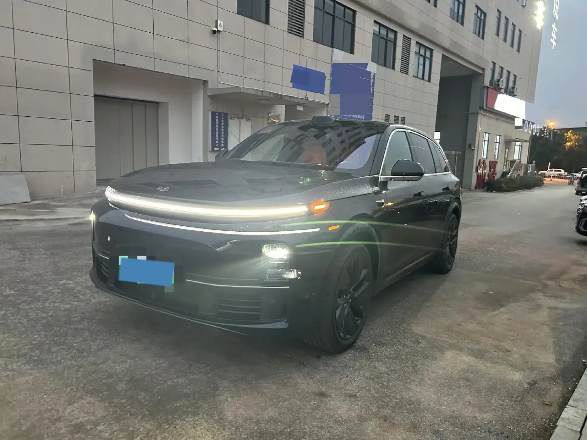 2024 Li L8 Range Extended 154HP REEV 52.3KWH