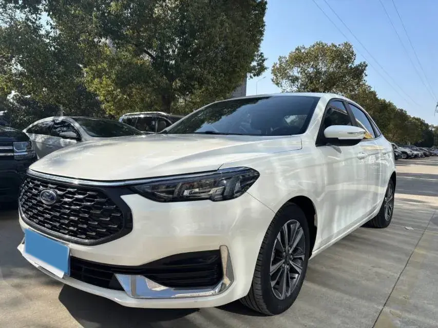 2021 Ford Escort 1.5L 122HP L3 6AT