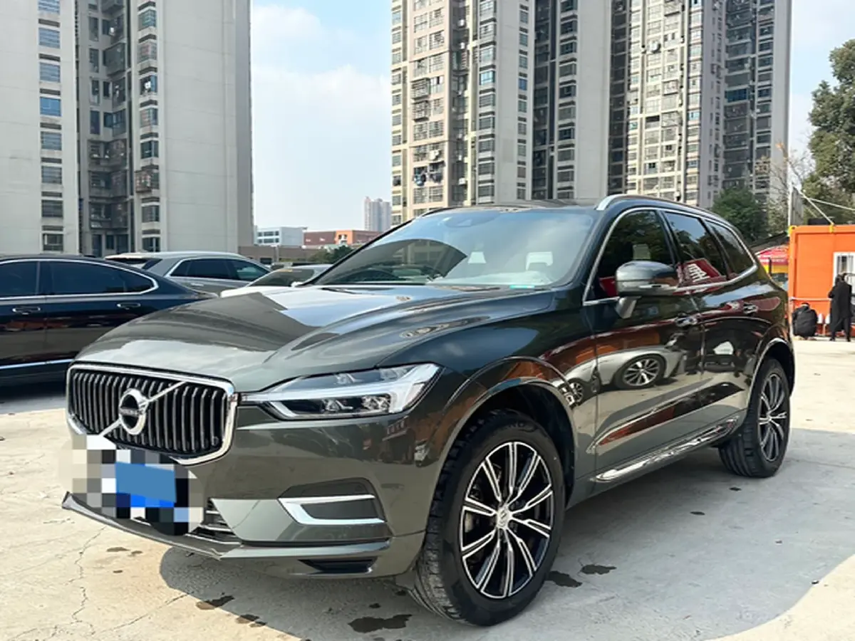 2021 Volvo XC60 2.0T 250HP L4 8AT