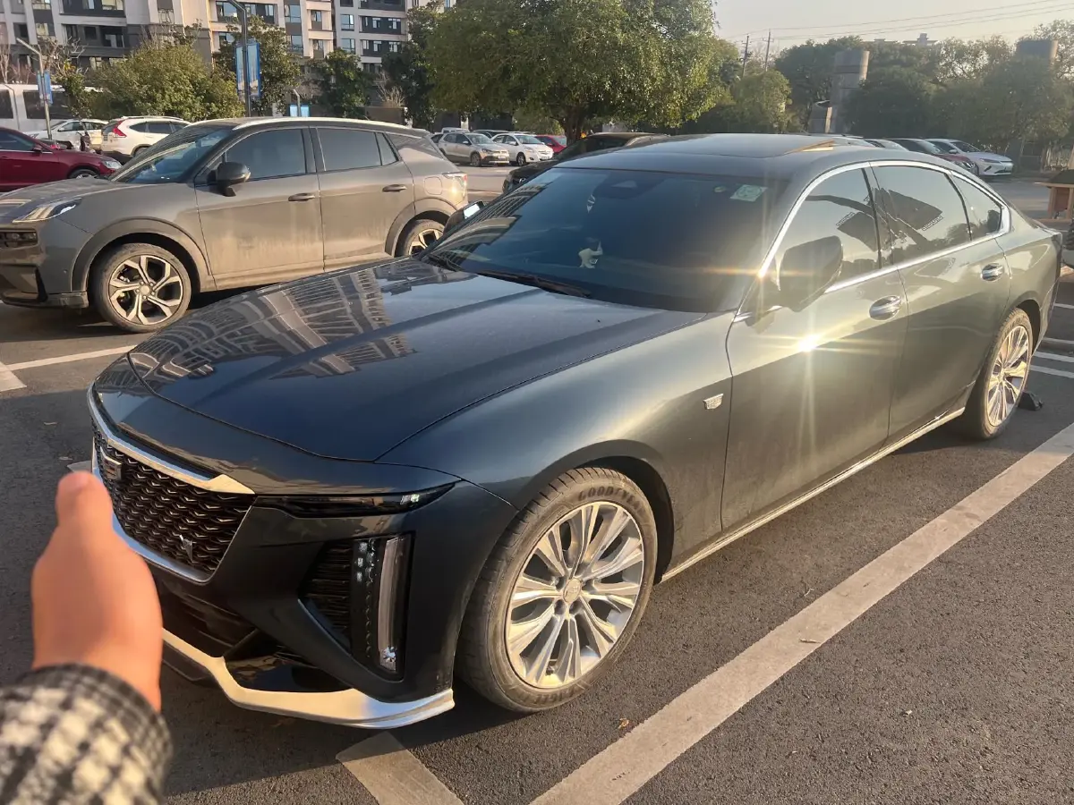 2023 Cadillac CT6 2.0T 237HP L4 10AT