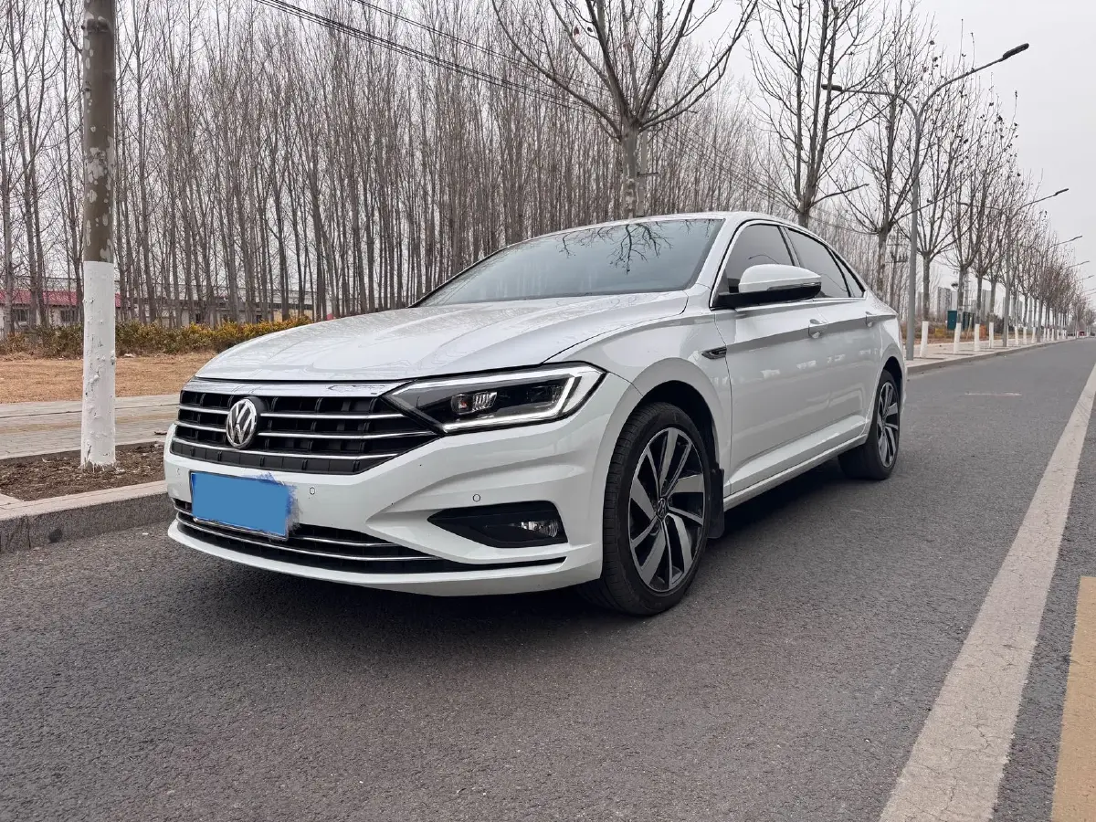 2021 Volkswagen Sagitar 1.4T 150HP L4 7DCT