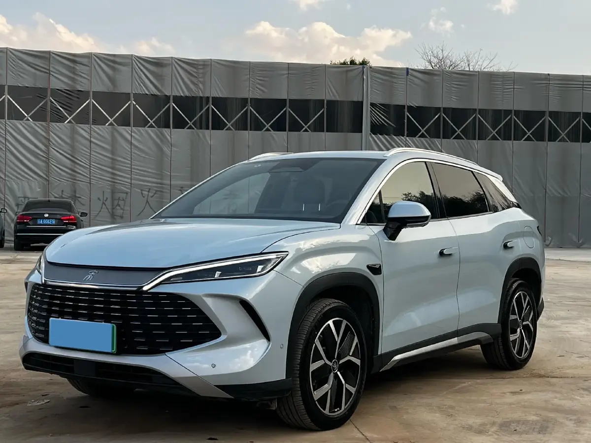 2025 BYD SongL DM-i 1.5L 101HP L4 E-CVT PHEV 26.6KWH