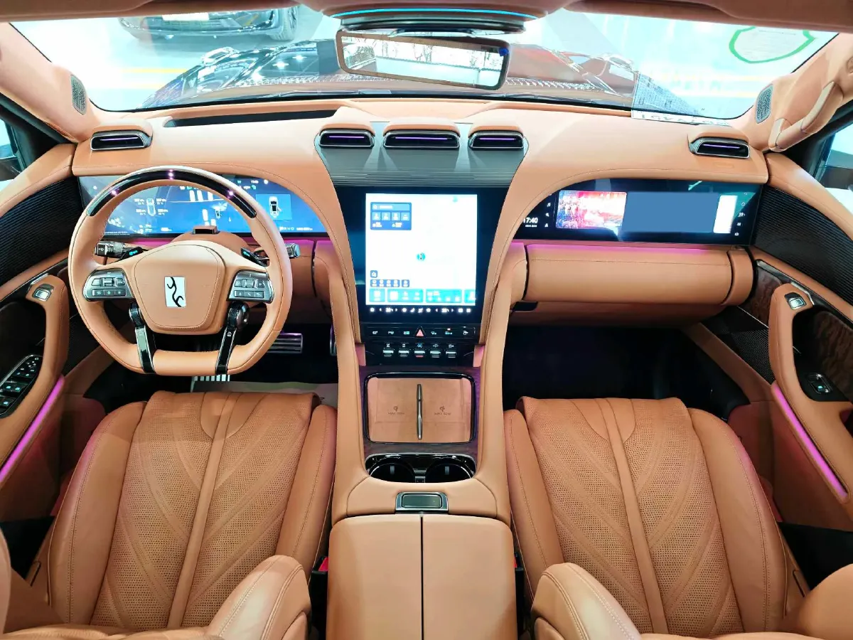 2023 YangWang U8 2.0T 272HP L4 REEV 49.05KWH,autocango,china used car exporter,china ev exporter,chinese used car exporter,chinese used ev exporter