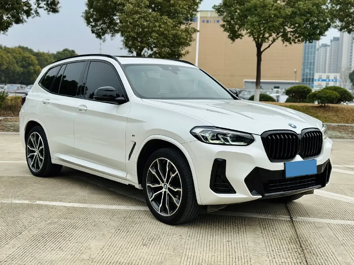 2022 BMW X3 2.0T 252HP L4 8AT,autocango,china used car exporter,china ev exporter,chinese used car exporter,chinese used ev exporter