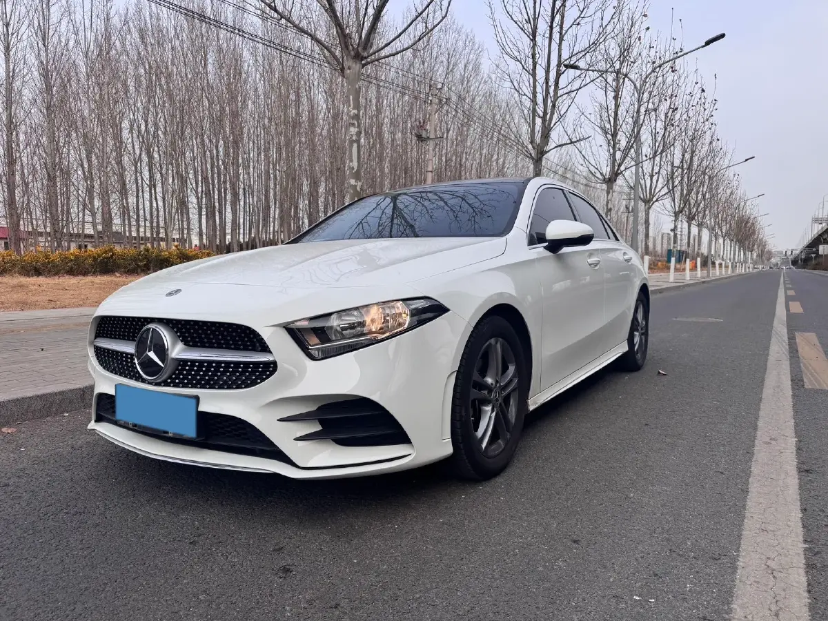 2022 Mercedes-Benz A Class 1.3T 136HP L4 7DCT
