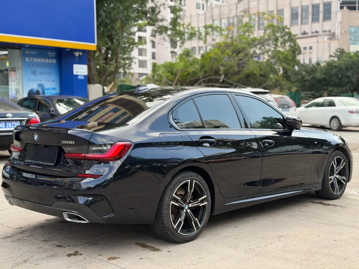 2022 BMW 3 Series 2.0T 184HP L4 8AT,autocango,china used car exporter,china ev exporter,chinese used car exporter,chinese used ev exporter