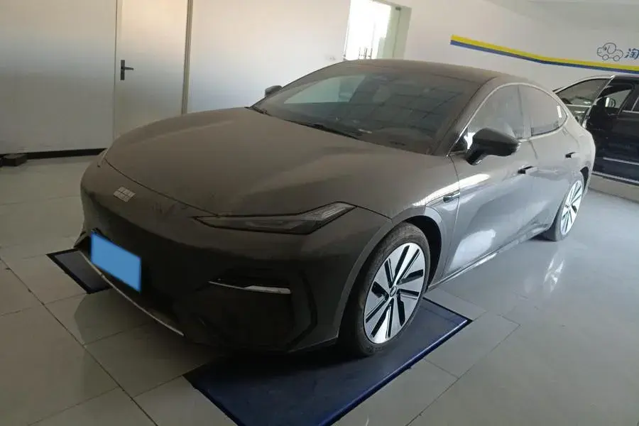 2024 Geely Galaxy E8 BEV 76KWH