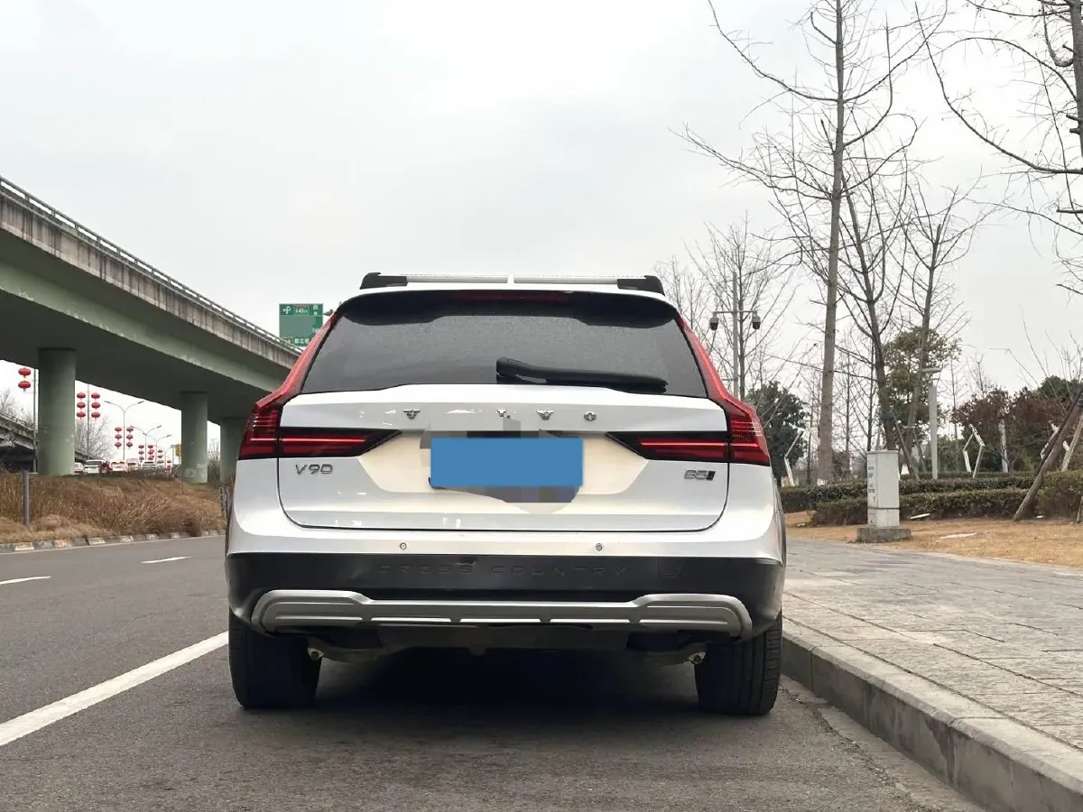 2022 Volvo V90 2.0T 250HP L4 8AT,autocango,china used car exporter,china ev exporter,chinese used car exporter,chinese used ev exporter