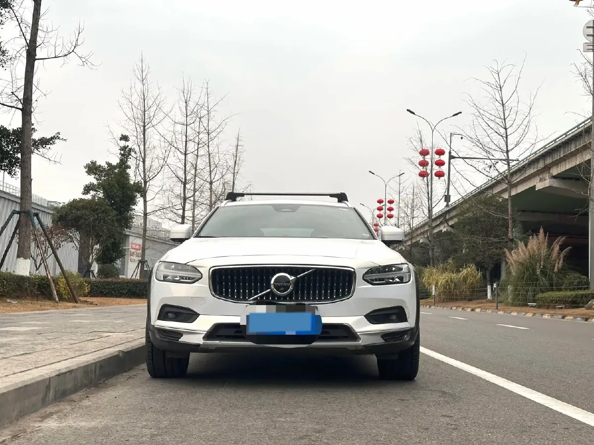 2022 Volvo V90 2.0T 250HP L4 8AT,autocango,china used car exporter,china ev exporter,chinese used car exporter,chinese used ev exporter