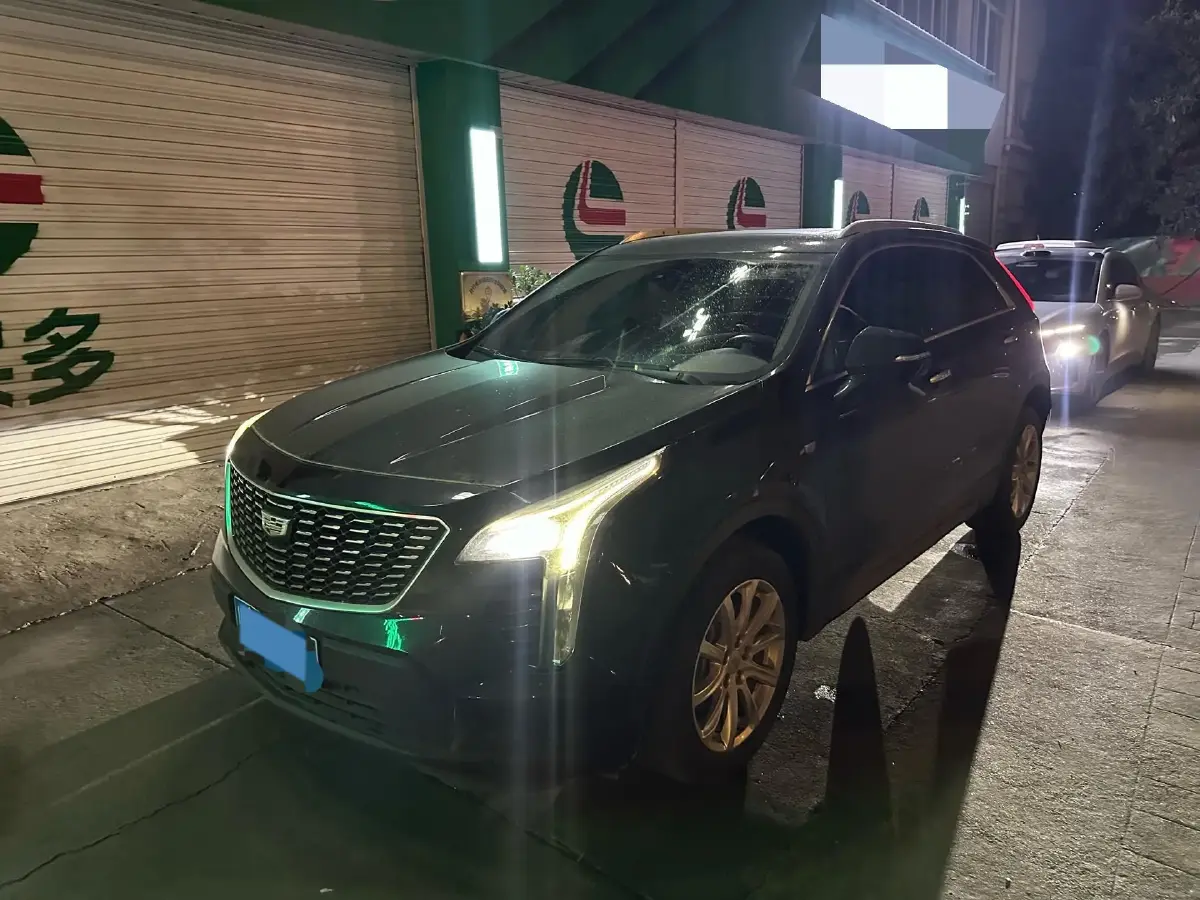 2022 Cadillac XT4 2.0T 237HP L4 9AT
