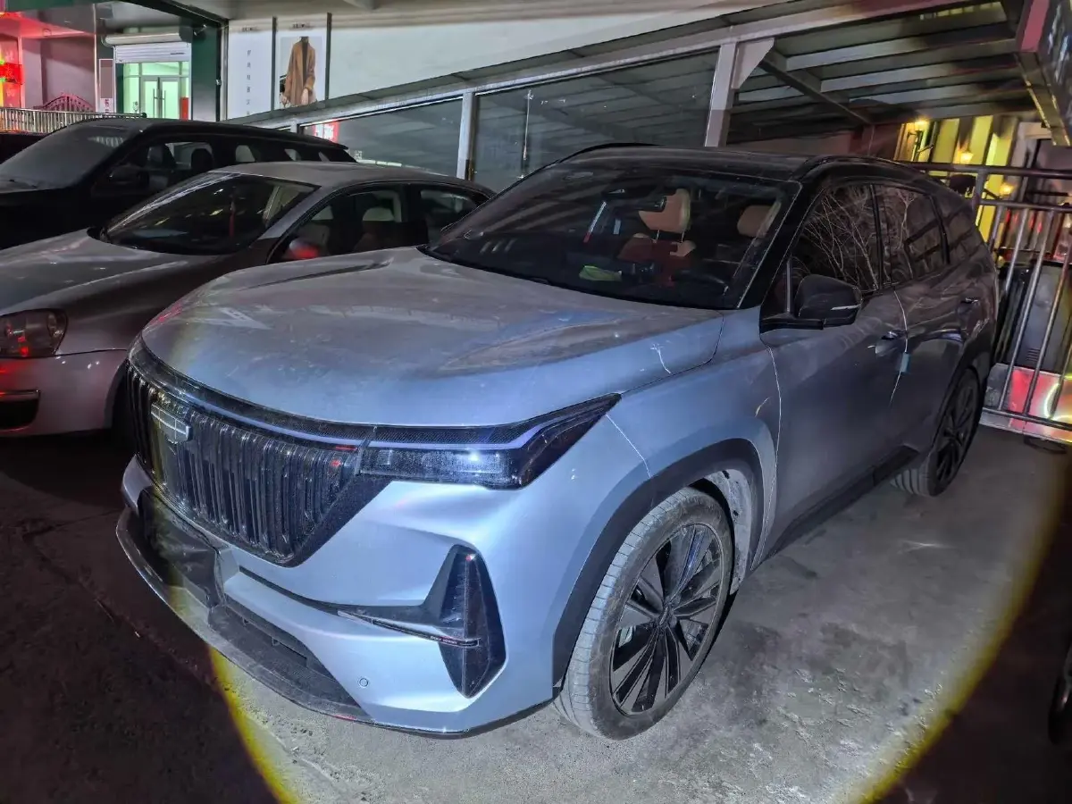 2025 Geely StarRay 1.5T 181HP L4 7DCT