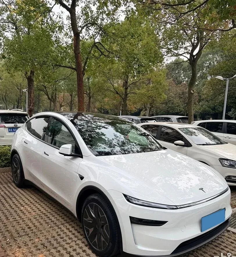 2025 Tesla Model Y L BEV,autocango,china used car exporter,china ev exporter,chinese used car exporter,chinese used ev exporter