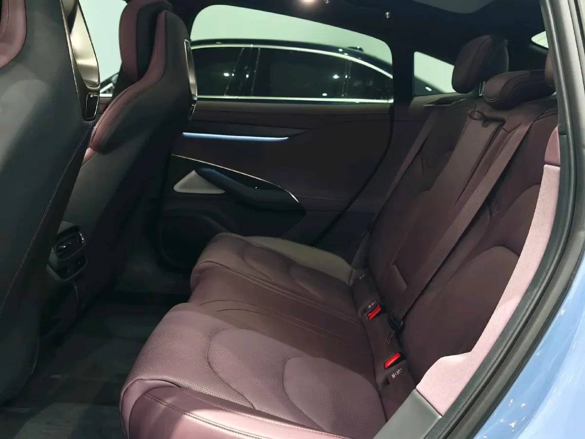 2024 MI SU7 BEV 101KWH,autocango,china used car exporter,china ev exporter,chinese used car exporter,chinese used ev exporter